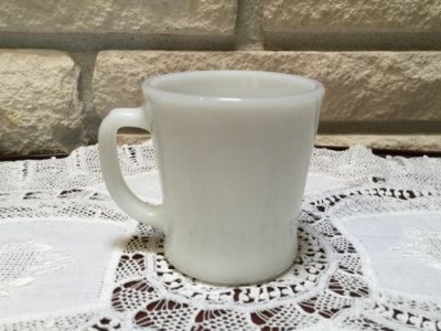画像2: ＊アンカーホッキング  ミルクグラス  Ｄハンドルマグ　ホワイト　その３