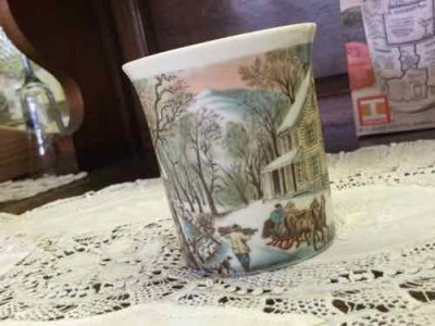 画像2: Currier & Ives 4 Seasons Winter Mug made in Japan