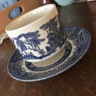 画像4: チャーチル　ブルーウィロー　カップ＆ソーサー　その２　made in England