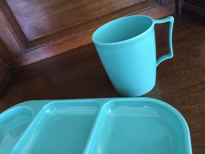 画像3: ＊Vintage Colonial Plastics MFG Co. Divided Plate and Cup Set Turquoise
