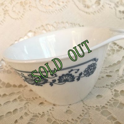 画像2: sold コレール (コーニング社）オールドタウンブルー オープンハンドルカップ