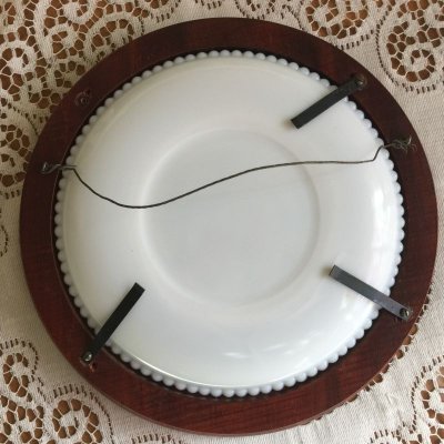 画像6: ウェストモーランド　ミルクグラス　ビーズエッジ 手描きフルーツ　サラダプレート　苺　木製フレーム付