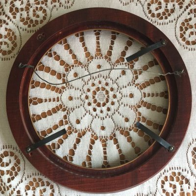 画像9: ウェストモーランド　ミルクグラス　ビーズエッジ 手描きフルーツ　サラダプレート　苺　木製フレーム付