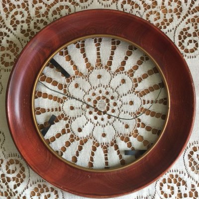 画像8: ウェストモーランド　ミルクグラス　ビーズエッジ 手描きフルーツ　サラダプレート　苺　木製フレーム付