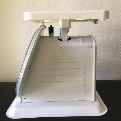 画像4: ビンテージ　アメリカン・ファミリー・ナーサリー・スケール　1960年代のアナログ秤　オンス-ポンド/グラム-キロ計量　made in USA