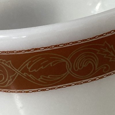 画像8: パイレックス　ミルクグラス　ブロンズスクロール　マグカップ　２個セット