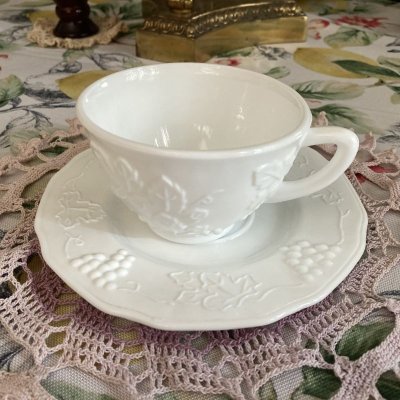 画像3: インディアナグラス　ミルクグラス　ハーベストグレープ　カップ &ソーサー 
