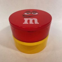 他の写真1: sold M&M's　円形プラスチックの入れ物 レッド