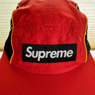 画像2: ＊　MEN Supreme キャップ 赤+黒メッシュ 米国製