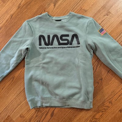 画像1: ＊　WOMEN H&M NASA スウェットシャツ　グリーン　サイズ-S