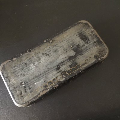 画像4: スーパービンテージ黒い缶とスーパービンテージボタンアソートのセット