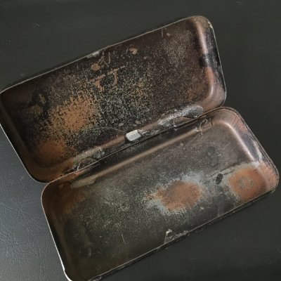 画像3: スーパービンテージ黒い缶とスーパービンテージボタンアソートのセット