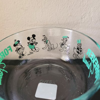 画像5: 新品パイレックス　2020年限定販売ディズニーコレクション　４カップ(946ml) ストレージ（保存容器）　密閉フタ付