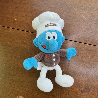 画像1: ＊　neuhaus チョコレート工場で働くスマーフ　ぬいぐるみ人形 2015