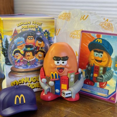 画像2: ＊　コレクタブル　米国マクドナルド・ミールトーイ マックナゲット・バディーズ  Uptown Moe 2023