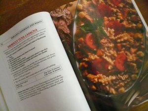 画像2: Campbell's, Fabulous One-Dish Cook Book (2)