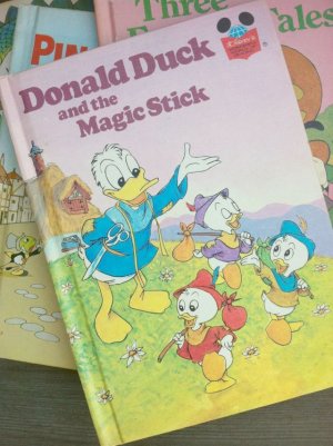 洋書 ディズニー絵本 ドナルドの魔法の杖 1974年作 ハードカバー ランダムハウス ニューヨーク 刊 Mintwood