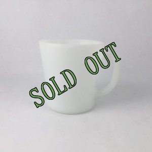 画像1: sold アンカーホッキング　ミルクグラス　 Ｄハンドルマグ　ホワイト　お買い得品 (1)